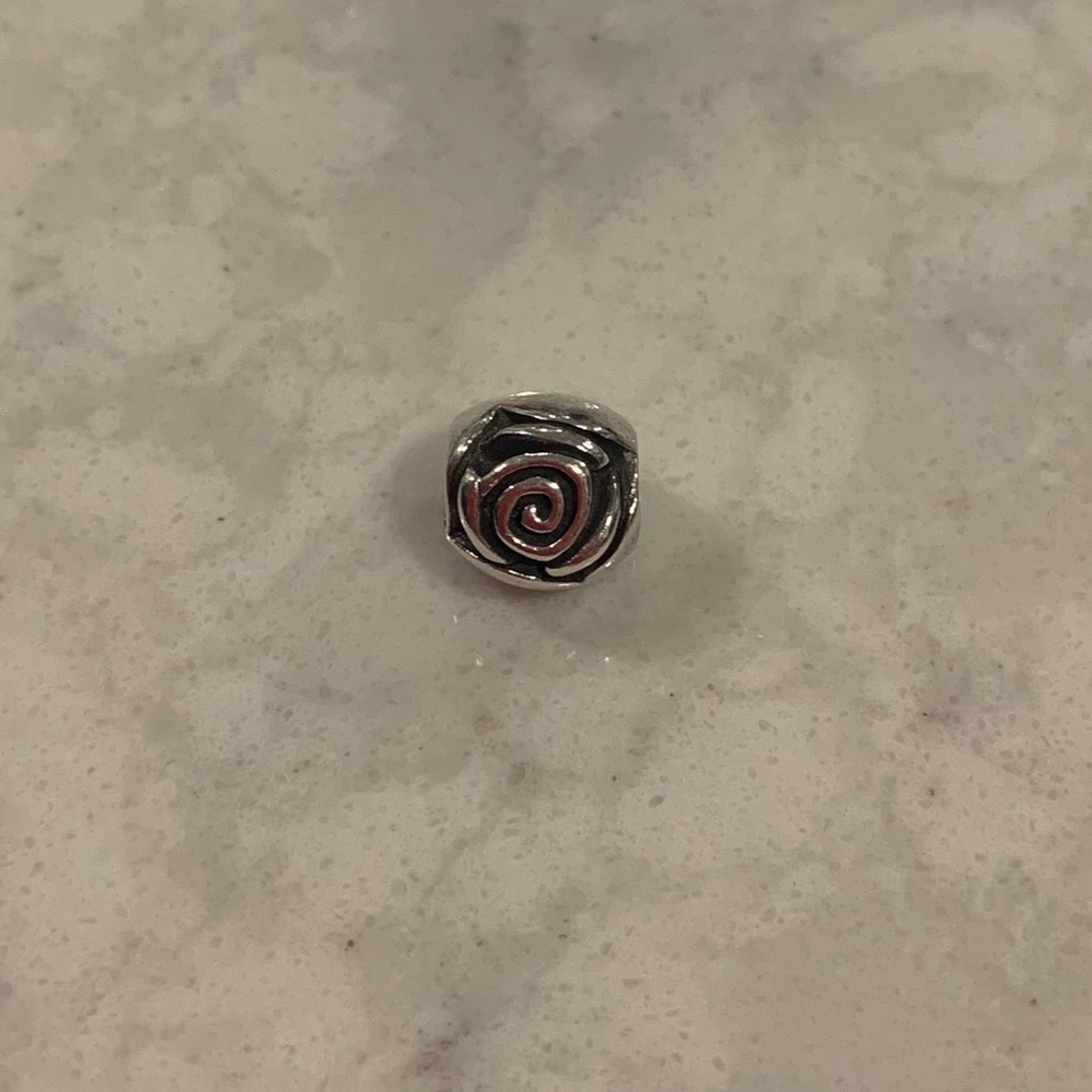 Pandora Rose charm